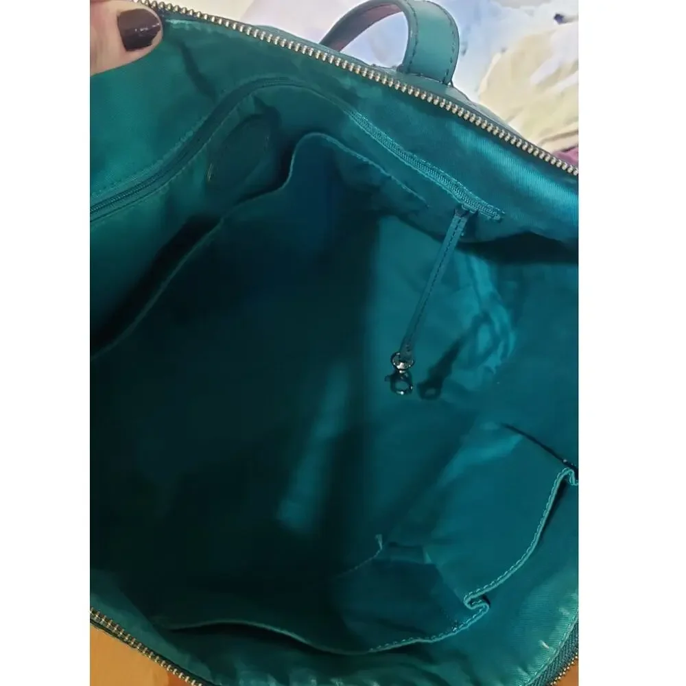 Fossil sleek leather